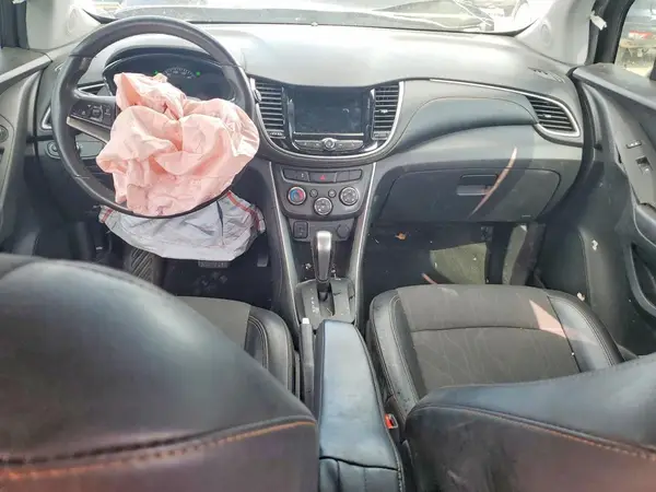 KL7CJLSB0LB018210 2020 CHEVROLET TRAX - Image 8