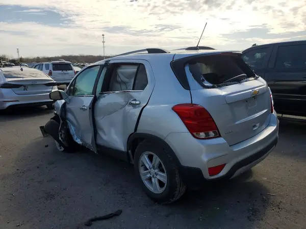 KL7CJLSB0LB018336 2020 CHEVROLET TRAX - Image 2