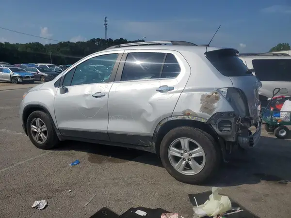 KL7CJLSB0LB018904 2020 CHEVROLET TRAX - Image 2