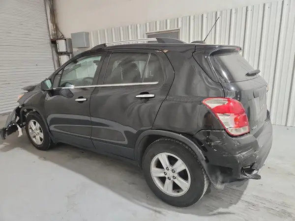 KL7CJLSB0LB025769 2020 CHEVROLET TRAX - Image 2