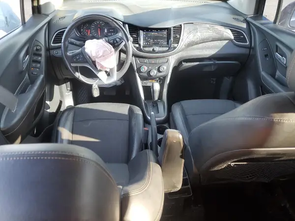 KL7CJLSB0LB026713 2020 CHEVROLET TRAX - Image 8