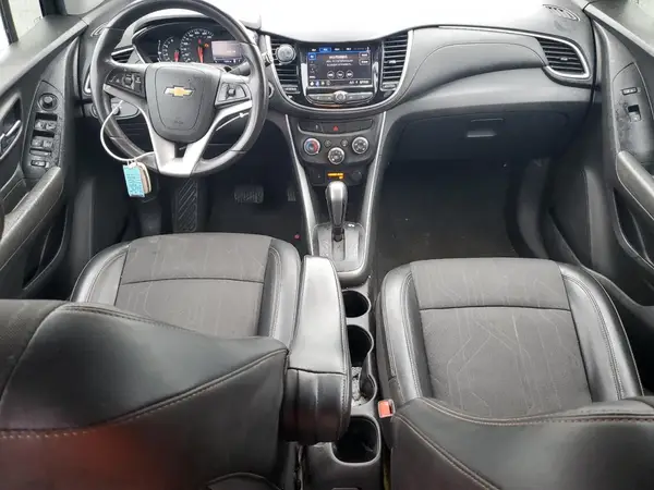 KL7CJLSB0LB043530 2020 CHEVROLET TRAX - Image 8