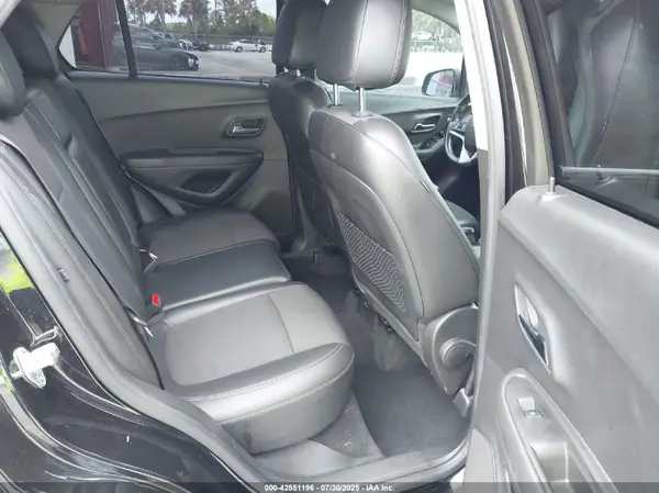 KL7CJLSB0LB055984 2020 CHEVROLET TRAX - Image 8