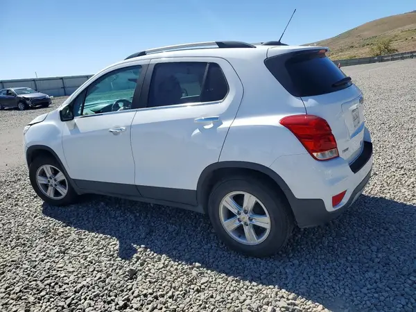 KL7CJLSB0LB067133 2020 CHEVROLET TRAX - Image 2
