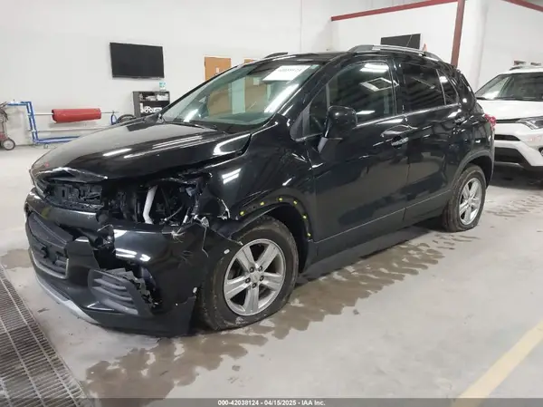 KL7CJLSB0LB092579 2020 CHEVROLET TRAX - Image 2