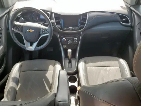 KL7CJLSB0LB320757 2020 CHEVROLET TRAX - Image 8