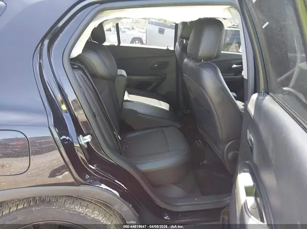 KL7CJLSB0LB338935 2020 CHEVROLET TRAX - Image 8