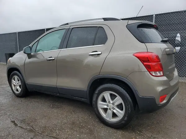 KL7CJLSB0LB350812 2020 CHEVROLET TRAX - Image 2