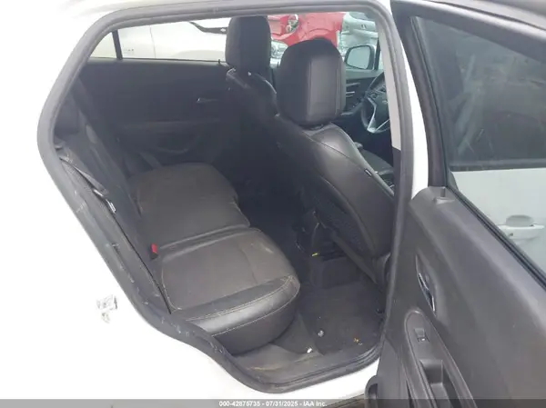 KL7CJLSB0MB303362 2021 CHEVROLET TRAX - Image 8
