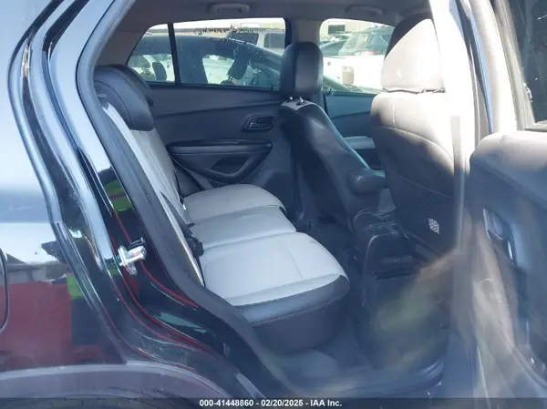 KL7CJLSB0MB311803 2021 CHEVROLET TRAX - Image 8