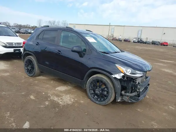 KL7CJLSB0MB322817 2021 CHEVROLET TRAX - Image 1