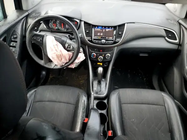 KL7CJLSB0MB323448 2021 CHEVROLET TRAX - Image 8