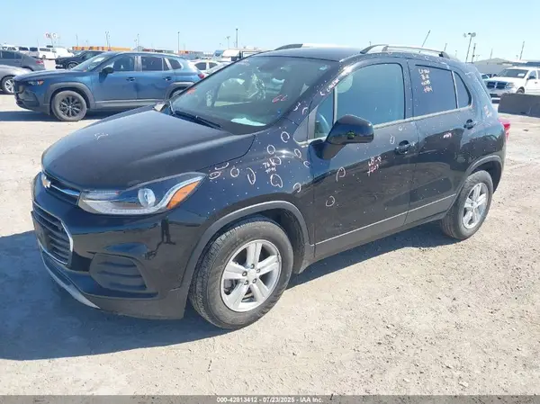 KL7CJLSB0MB344963 2021 CHEVROLET TRAX - Image 2