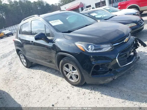 KL7CJLSB0MB351394 2021 CHEVROLET TRAX - Image 1