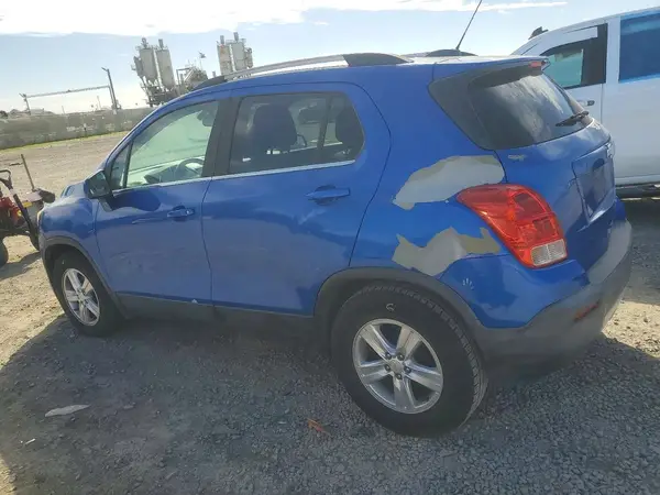 KL7CJLSB1GB539538 2016 CHEVROLET TRAX - Image 2
