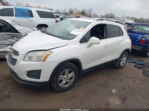 KL7CJLSB1GB543265 2016 CHEVROLET TRAX - Image 2