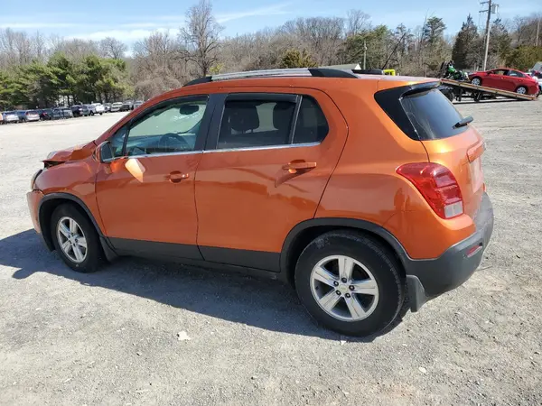 KL7CJLSB1GB546554 2016 CHEVROLET TRAX - Image 2