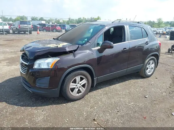 KL7CJLSB1GB644211 2016 CHEVROLET TRAX - Image 2