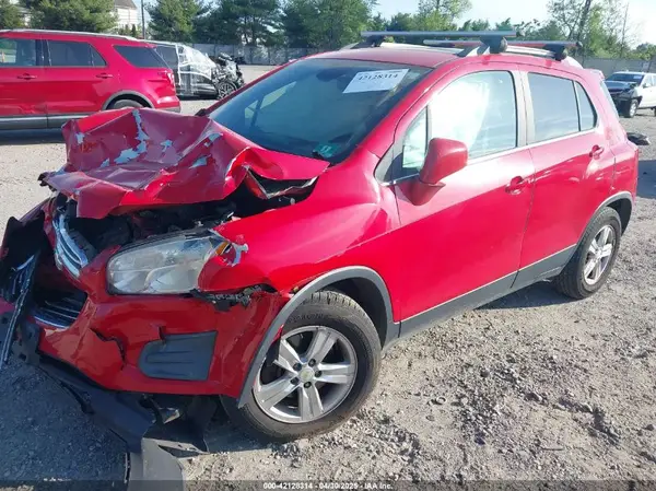 KL7CJLSB1GB645780 2016 CHEVROLET TRAX - Image 2