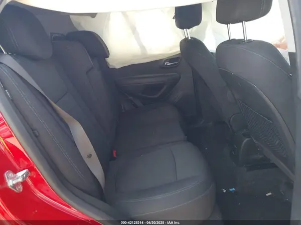 KL7CJLSB1GB645780 2016 CHEVROLET TRAX - Image 8