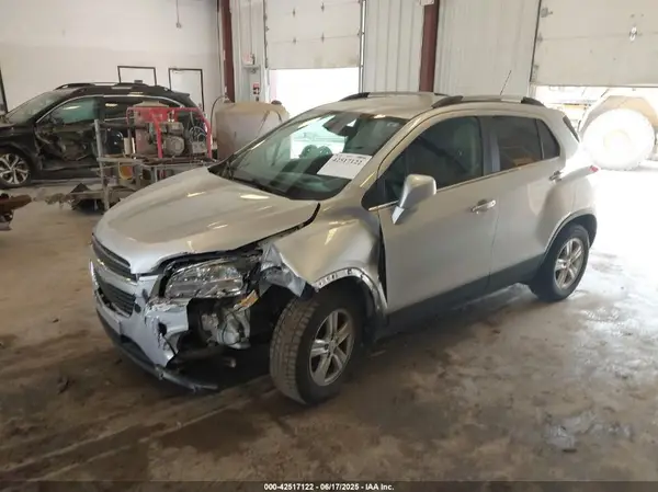 KL7CJLSB1GB653765 2016 CHEVROLET TRAX - Image 2