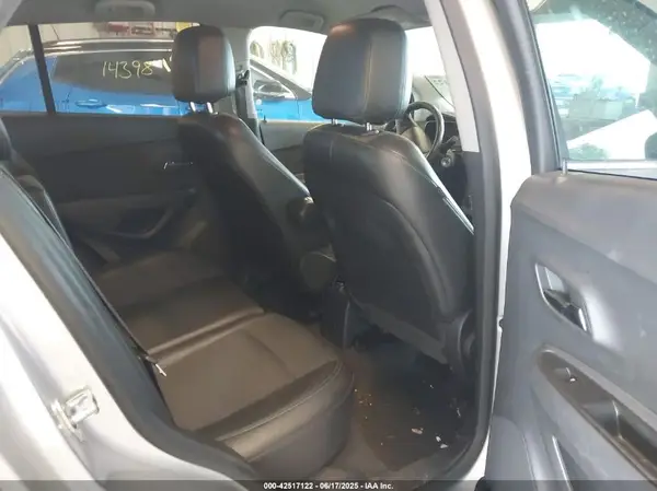 KL7CJLSB1GB653765 2016 CHEVROLET TRAX - Image 8