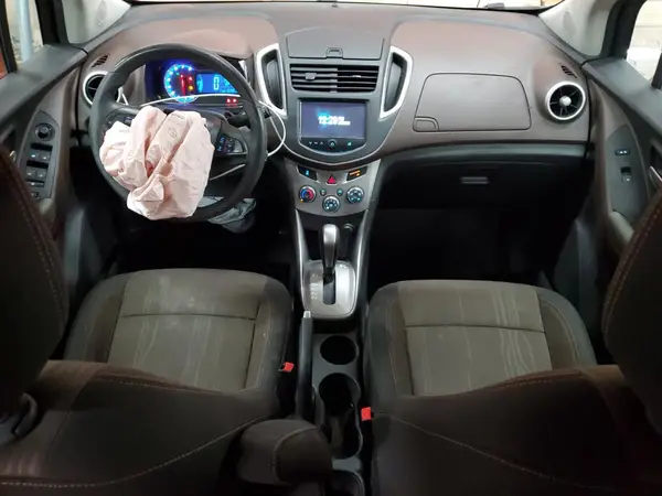 KL7CJLSB1GB677788 2016 CHEVROLET TRAX - Image 8