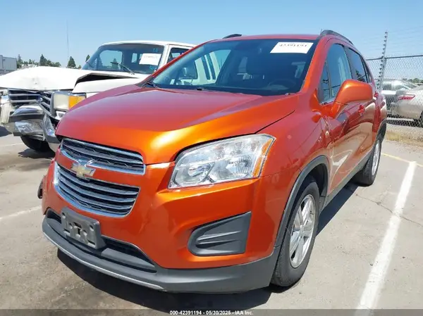 KL7CJLSB1GB678620 2016 CHEVROLET TRAX - Image 2