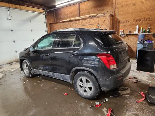 KL7CJLSB1GB725032 2016 CHEVROLET TRAX - Image 2