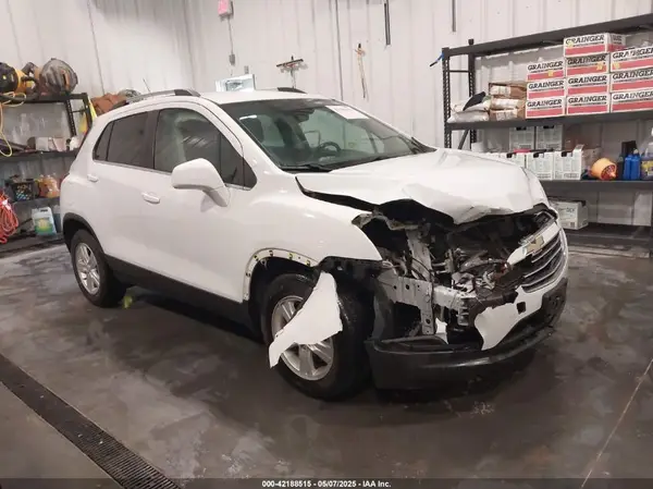 KL7CJLSB1GB759956 2016 CHEVROLET TRAX - Image 1