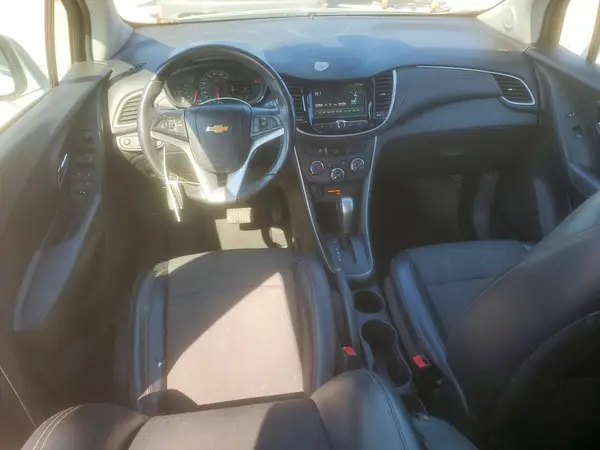 KL7CJLSB1HB065396 2017 CHEVROLET TRAX - Image 8