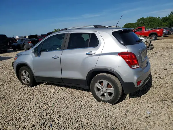 KL7CJLSB1HB093652 2017 CHEVROLET TRAX - Image 2