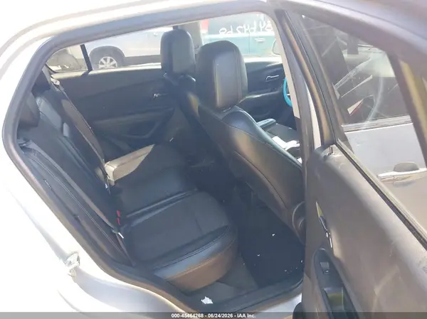 KL7CJLSB1HB133504 2017 CHEVROLET TRAX - Image 8