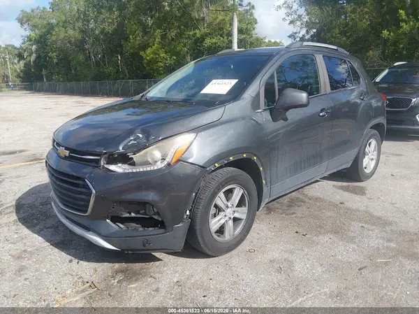 KL7CJLSB1HB150562 2017 CHEVROLET TRAX - Image 2