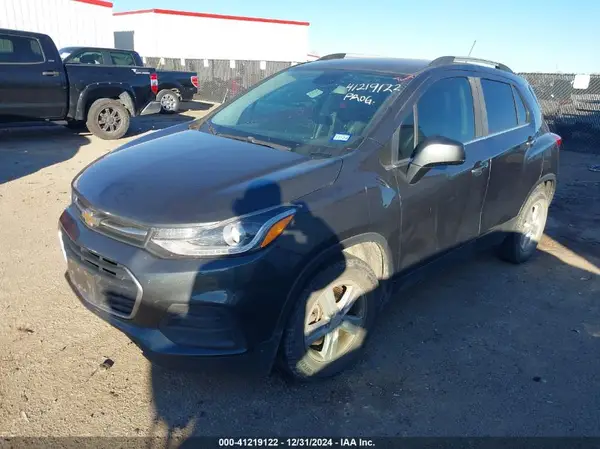 KL7CJLSB1HB195775 2017 CHEVROLET TRAX - Image 2