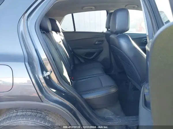 KL7CJLSB1HB195775 2017 CHEVROLET TRAX - Image 8