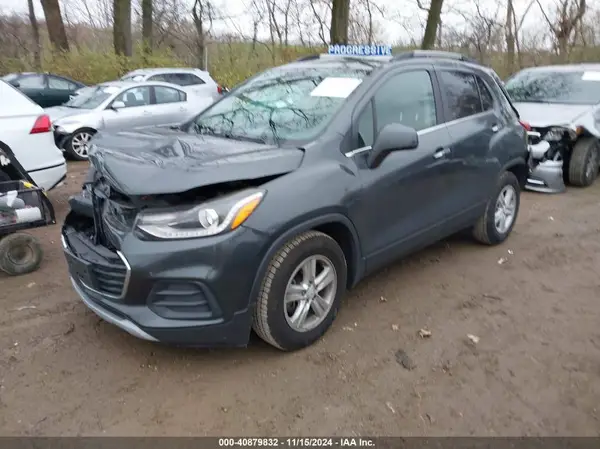 KL7CJLSB1HB229133 2017 CHEVROLET TRAX - Image 2
