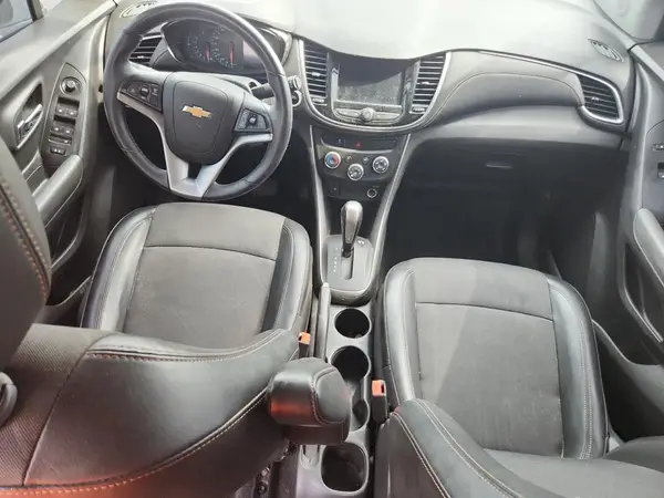 KL7CJLSB1JB529499 2018 CHEVROLET TRAX - Image 8