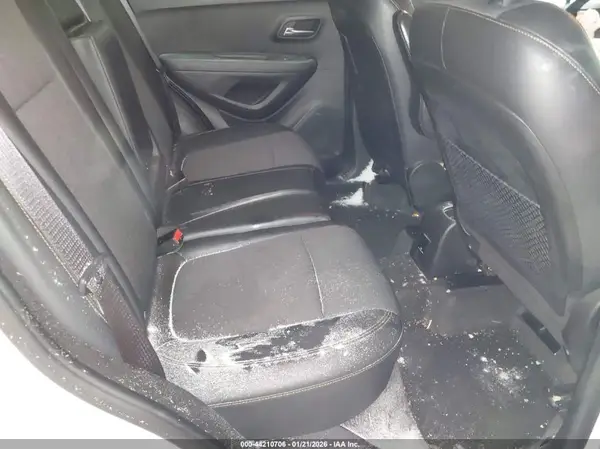 KL7CJLSB1JB546528 2018 CHEVROLET TRAX - Image 8