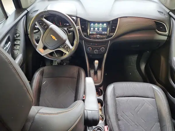 KL7CJLSB1JB565984 2018 CHEVROLET TRAX - Image 8