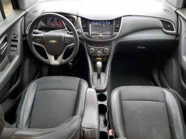 KL7CJLSB1JB583532 2018 CHEVROLET TRAX - Image 8
