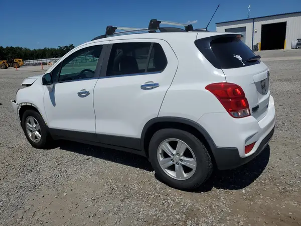 KL7CJLSB1JB598645 2018 CHEVROLET TRAX - Image 2