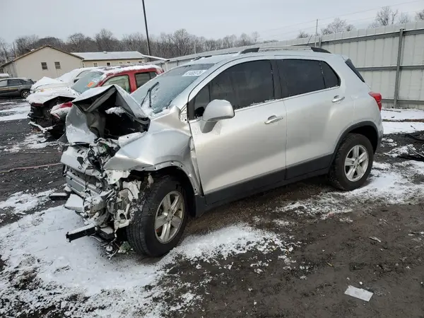 KL7CJLSB1JB689088 2018 CHEVROLET TRAX - Image 1