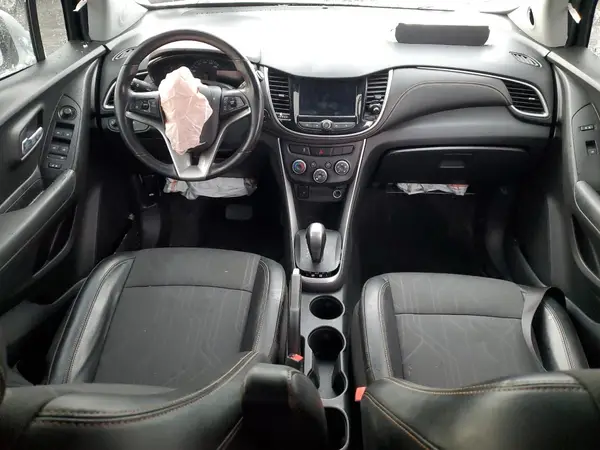 KL7CJLSB1JB689088 2018 CHEVROLET TRAX - Image 8