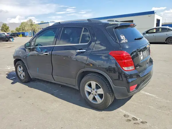 KL7CJLSB1KB725024 2019 CHEVROLET TRAX - Image 2