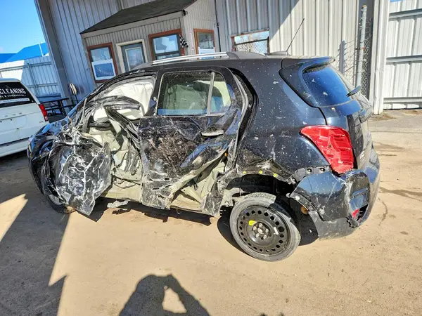 KL7CJLSB1KB747198 2019 CHEVROLET TRAX - Image 2
