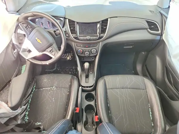 KL7CJLSB1KB747198 2019 CHEVROLET TRAX - Image 8
