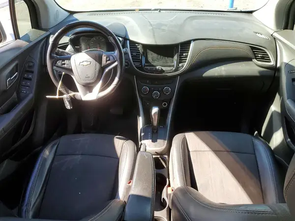 KL7CJLSB1KB751977 2019 CHEVROLET TRAX - Image 8