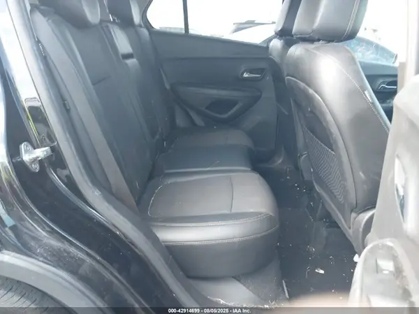 KL7CJLSB1KB762560 2019 CHEVROLET TRAX - Image 8