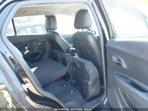 KL7CJLSB1KB774921 2019 CHEVROLET TRAX - Image 8